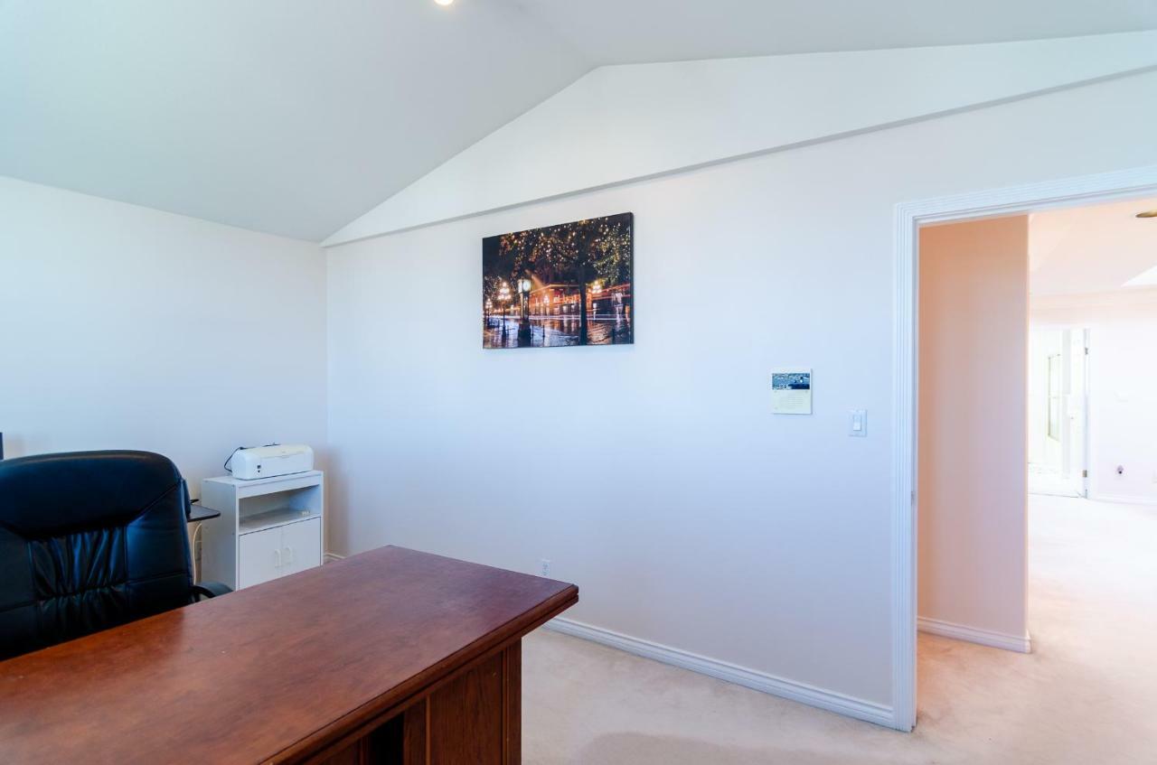 3 Private, Spacious, Bright Rooms In A Gorgeous House New Westminster Eksteriør bilde