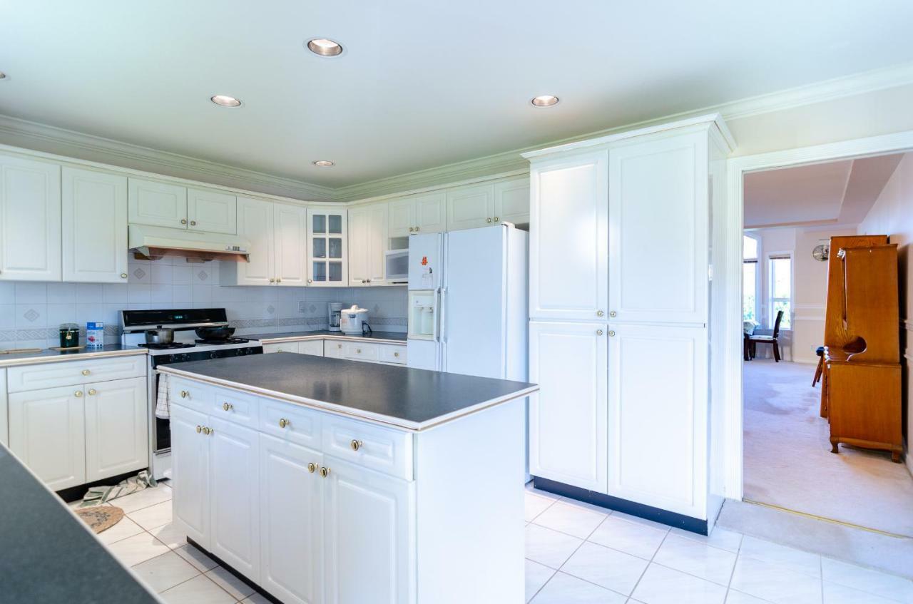 3 Private, Spacious, Bright Rooms In A Gorgeous House New Westminster Eksteriør bilde