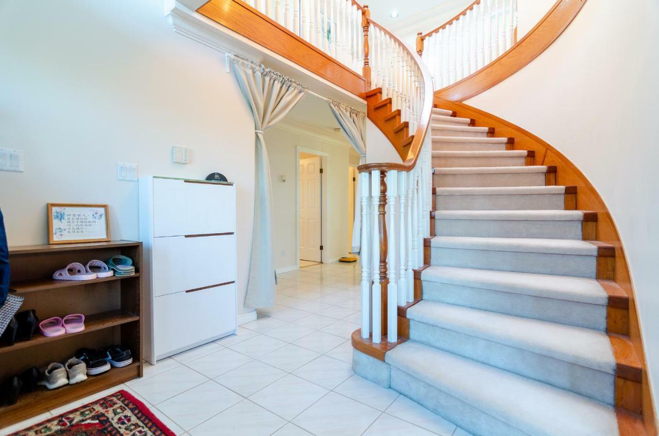 3 Private, Spacious, Bright Rooms In A Gorgeous House New Westminster Eksteriør bilde